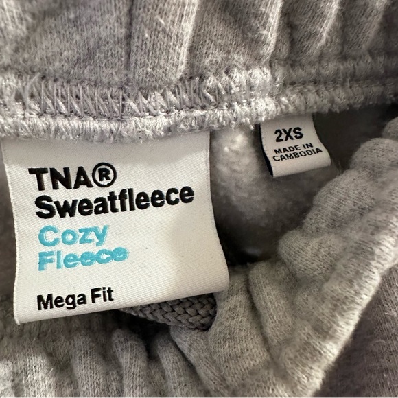 2 x Aritzia TNA Mega Cozy Fleece Swestpant Womens Heather Gray Size XXS and MED - Picture 5 of 11